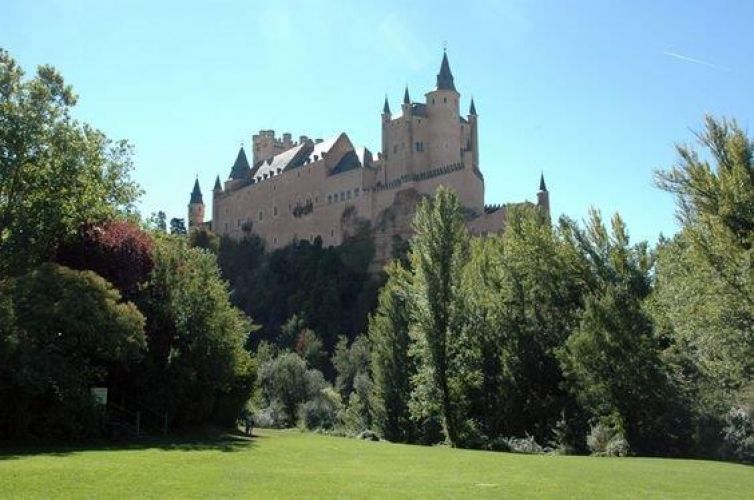 Tour to Segovia