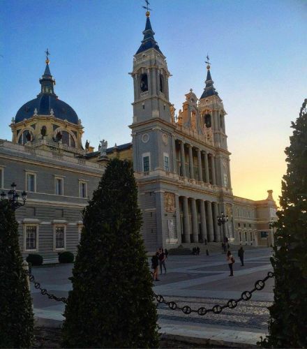 Madrid la catedral de Santa María La Real de La Almudena